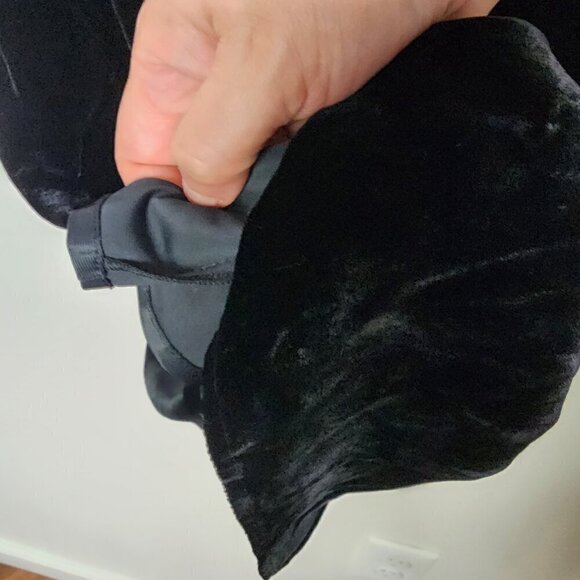 NWT L'AGENCE Halter Neck Velvet Bodycon Mini Dress Black Size 2 - Picture 6 of 13